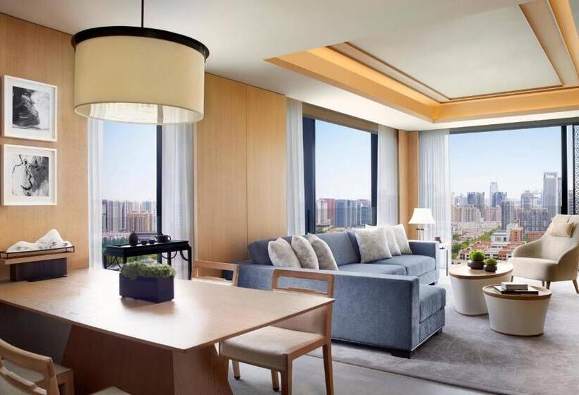 Люкс Клуб, The Ritzcarlton, Xi An