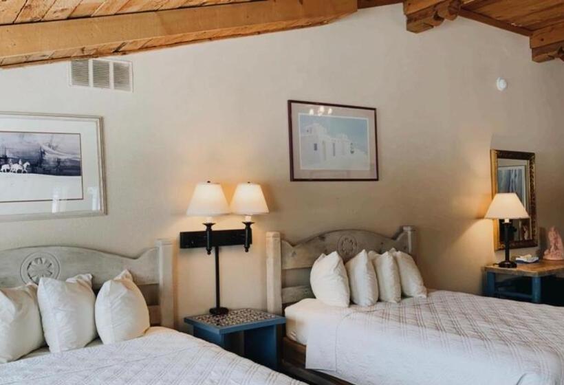 Люкс Повышенной Комфортности, Chama Trails Motel