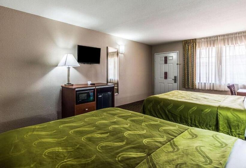 Стандартный Номер Нижний Этаж, Quality Inn University Near Downtown