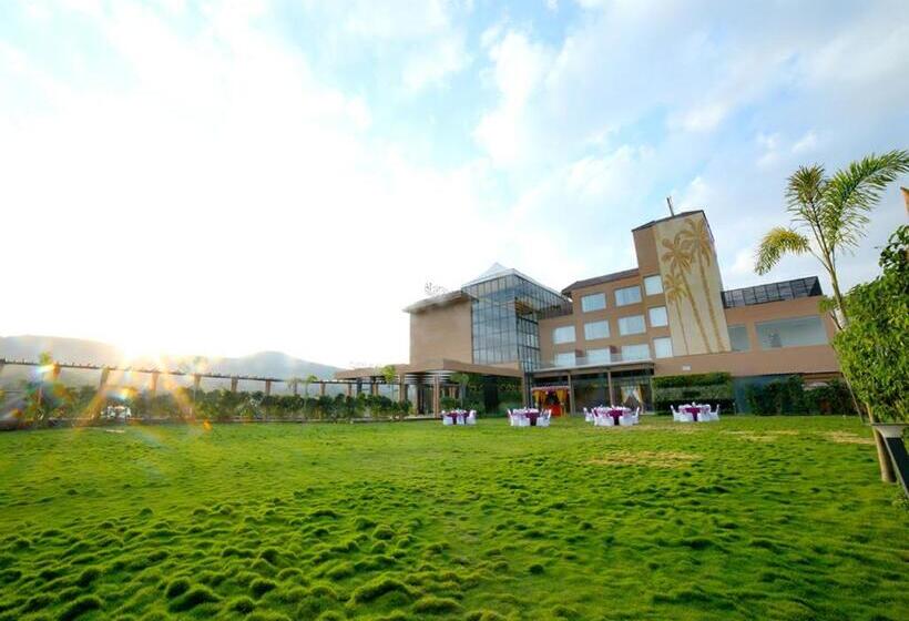 اتاق لوکس, Regenta Resort Belagavi