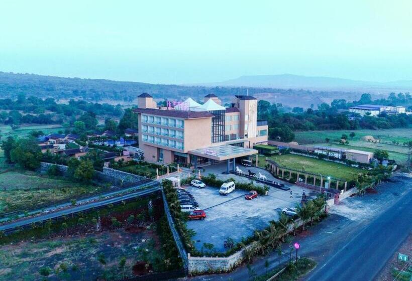 اتاق لوکس, Regenta Resort Belagavi
