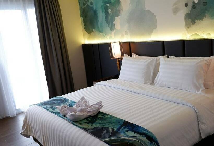 Deluxe Room, Horison Ultima Bhuvana Ciawi