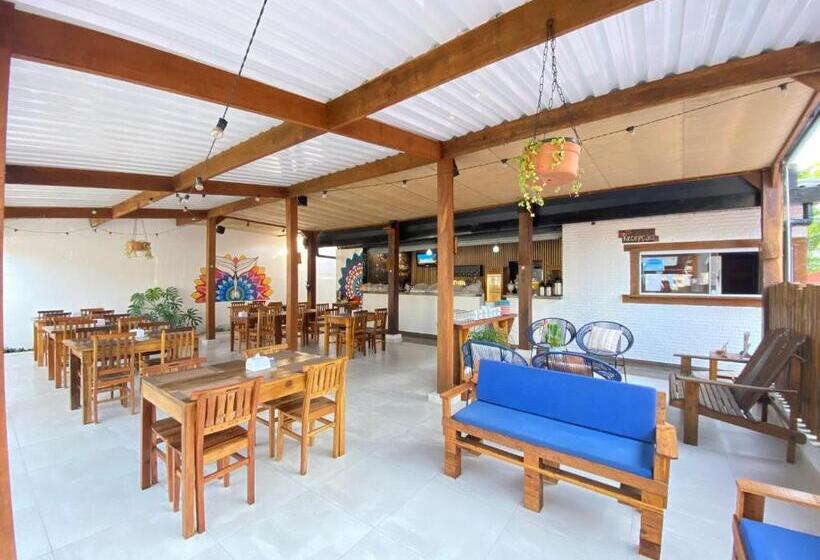 발코니가 있는 4인용 스탠다드 룸, Pousada Pono Village