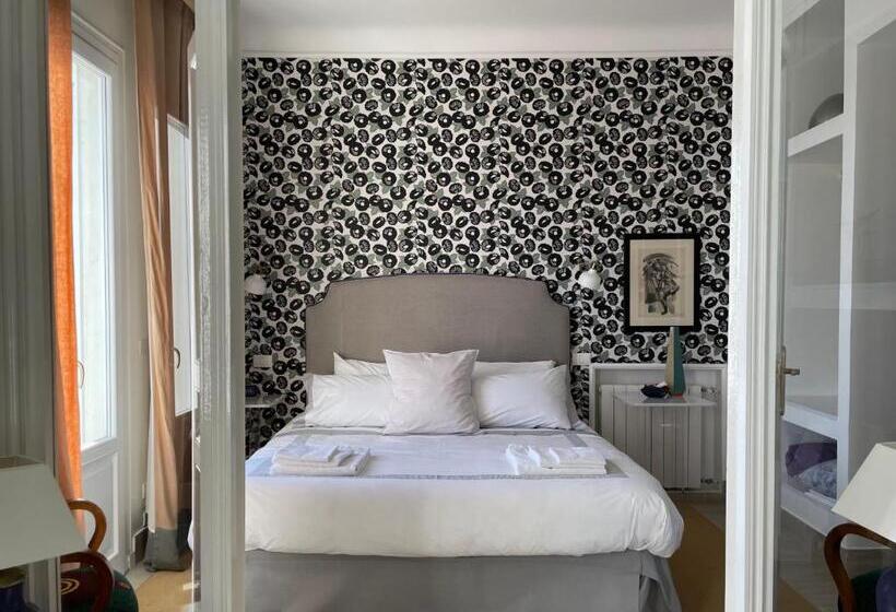 Deluxe Suite Sea View, Les Lilas