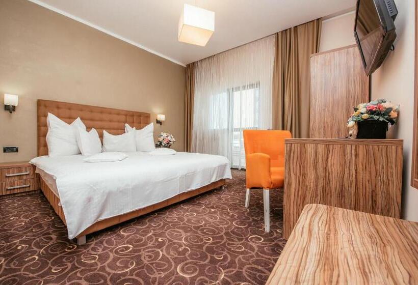 Comfort room with balcony, C Guest House