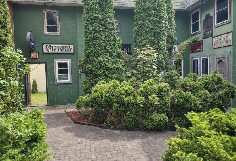 家庭房间共用浴室, The King George Inn