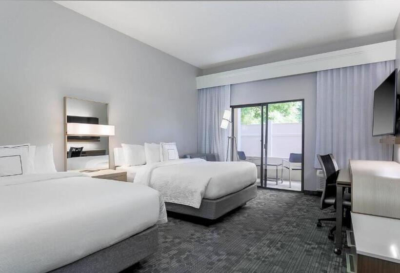 חדר סטנדרט, Courtyard Tampa Brandon