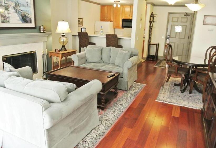 Suite, Cow Hollow Inn And Suites