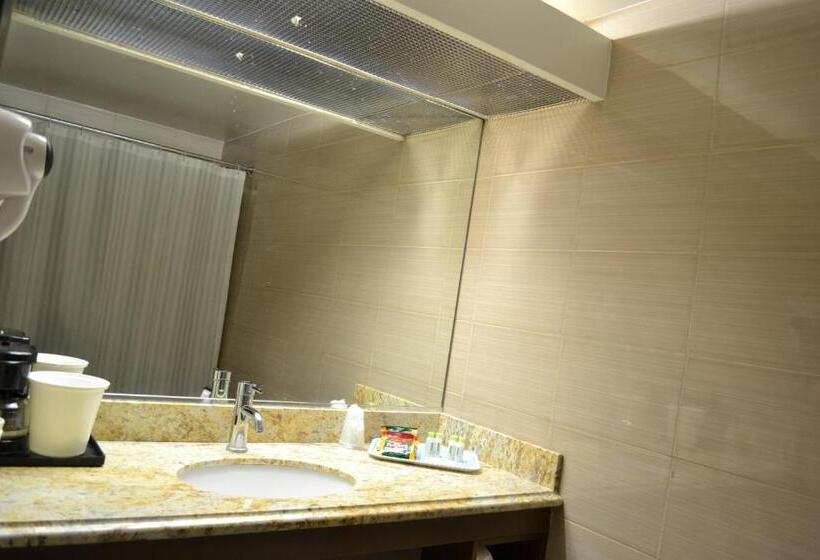 Номер Deluxe Кровать Кинг, La Crystal Hotel  Los Angeles Long Beach Area