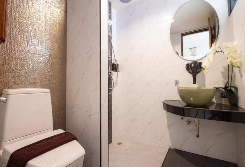 Standard Room with Balcony, Anumat Premium Budget