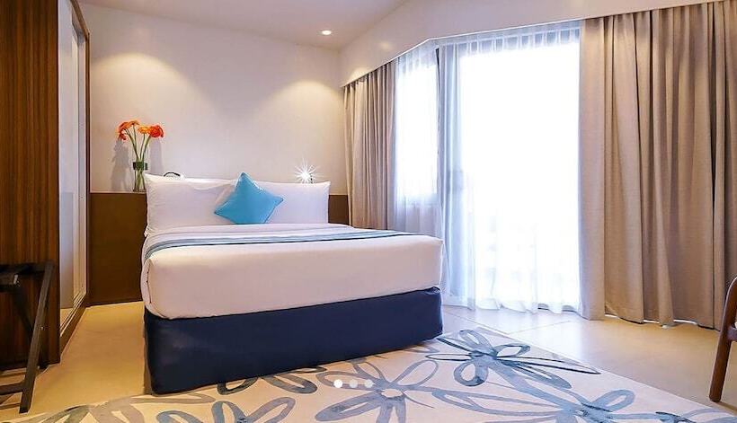 디럭스 스튜디오, Tambuli Seaside Resort And Spa