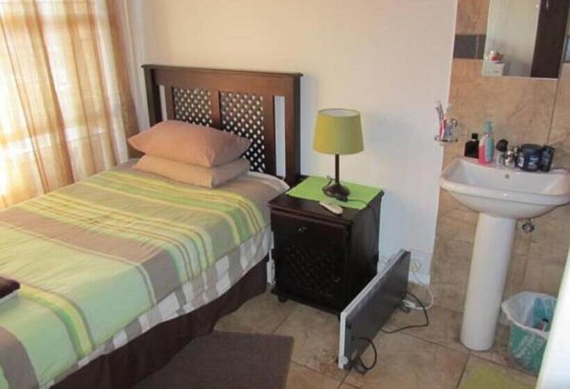 Номер Deluxe Одноместный, Mall Guesthouse