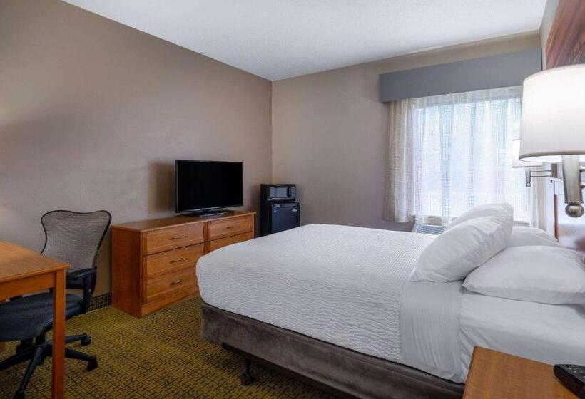 장애인을 위한 스탠다드 룸, Days Inn & Suites By Wyndham Madison