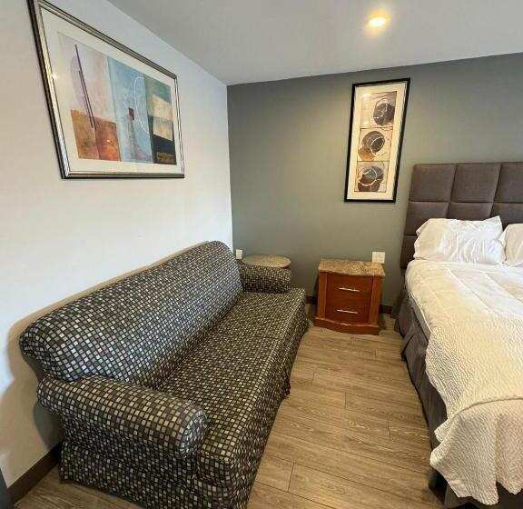 스탠다드 룸 킹사이즈 침대, Rodeway Inn Moosic  Scranton