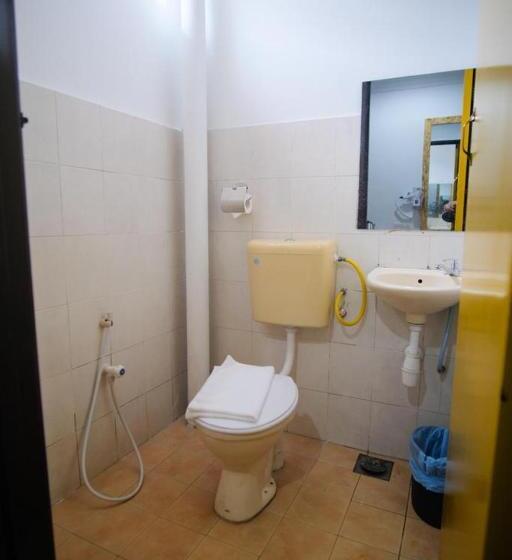 سوییت خانوادگی, Mesra Boutique