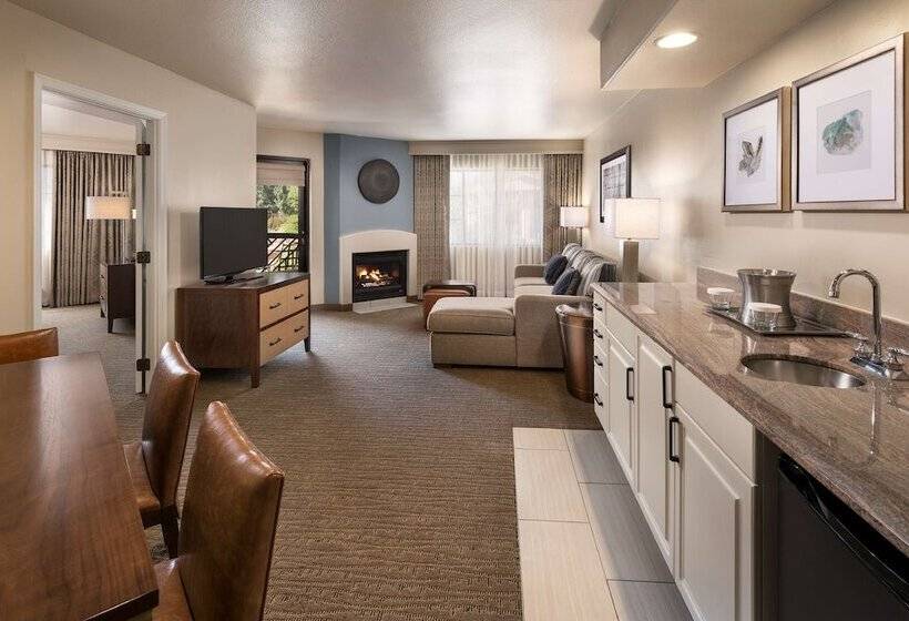 프리미엄 스위트, Hilton Sedona Resort At Bell Rock