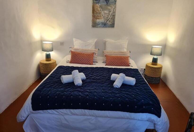 Номер Deluxe Вид на Сад, La Ferme Constantin