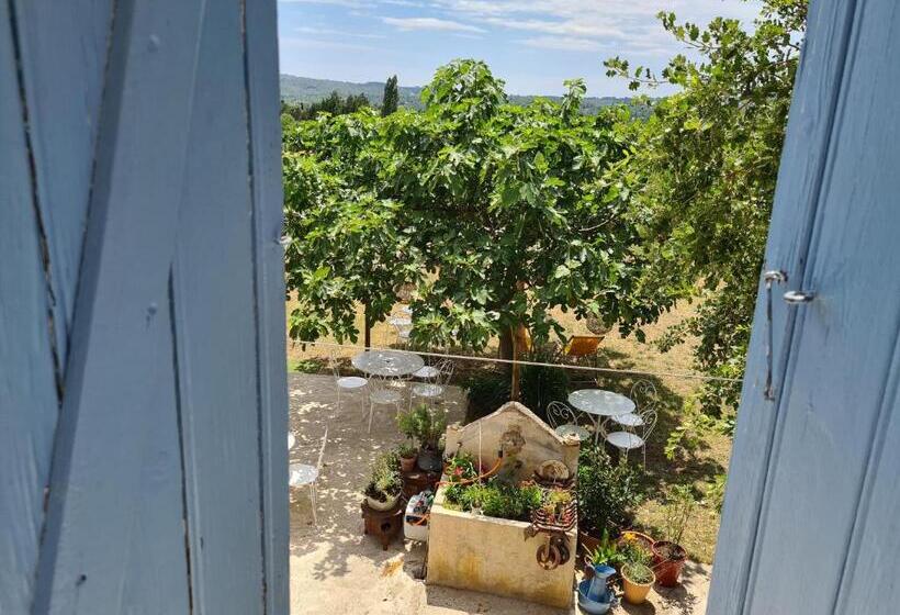 Семейный Номер, La Ferme Constantin