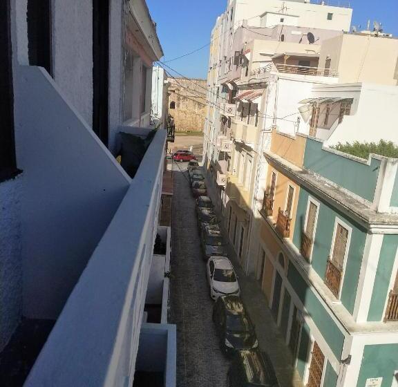 آپارتمان 1 خوابه با بالکن, La Capitana Old San Juan Building