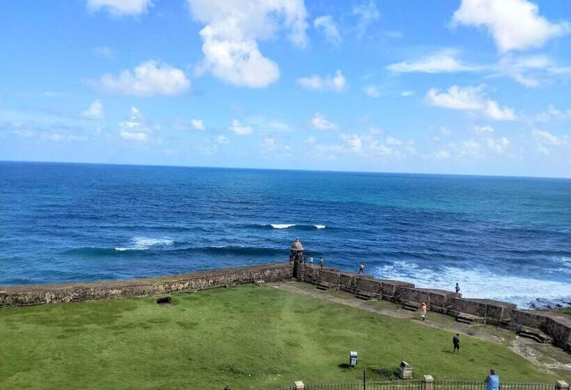اتاق استاندارد با بالکن و چشم‌انداز دریا, La Capitana Old San Juan Building