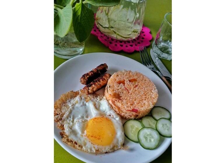 تختخواب در اتاق مشترک, Island Girl Bed And Breakfast