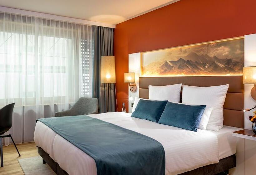 Номер Комфорт, Leonardo Hotel Zurich Airport