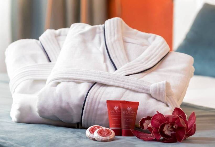 Quarto deluxe, Leonardo Hotel Zurich Airport