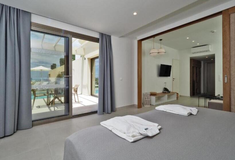 سوییت با استخر, Athina