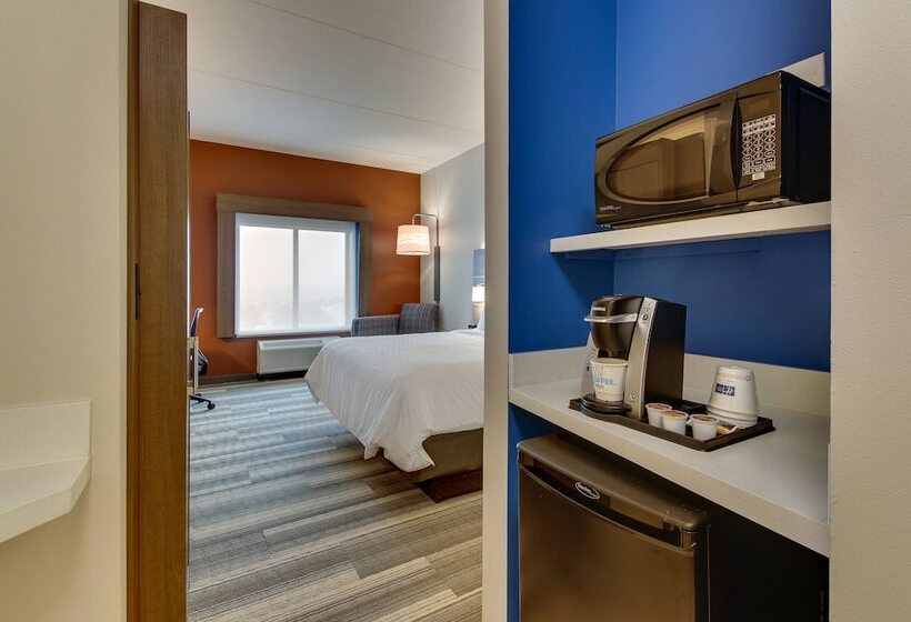 套房, Holiday Inn Express & Suites   Nashville Metrocenter Downtown, An Ihg