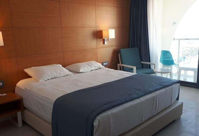 اتاق استاندارد با چشم‌انداز باغ, Infinity By Yelken Aquapark&resorts Kuşadasi