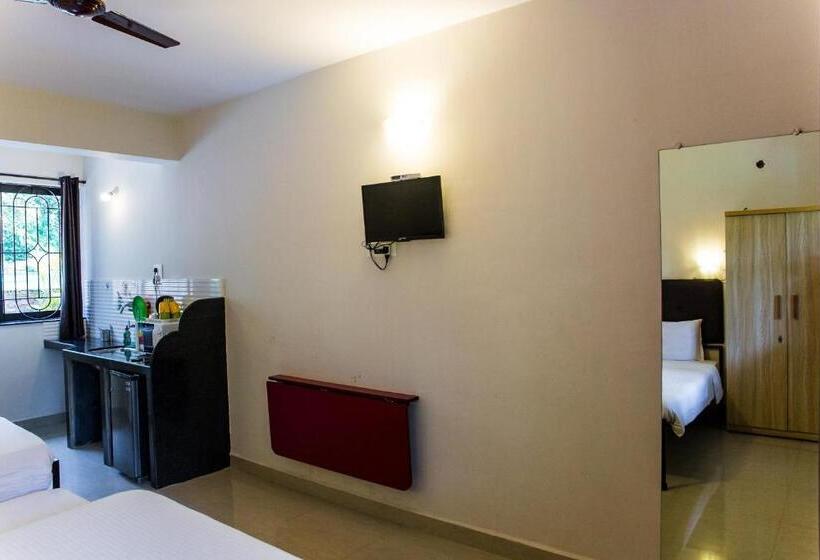 디럭스 룸, Lazy Frog Guest House