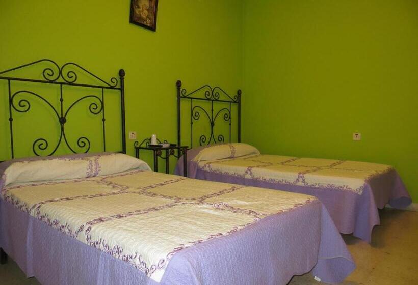 غرفة قياسية, Hostal Restaurante Reina