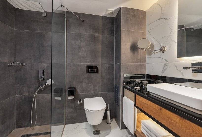 اتاق لوکس سه تخته, Afflon Hotels Loft City