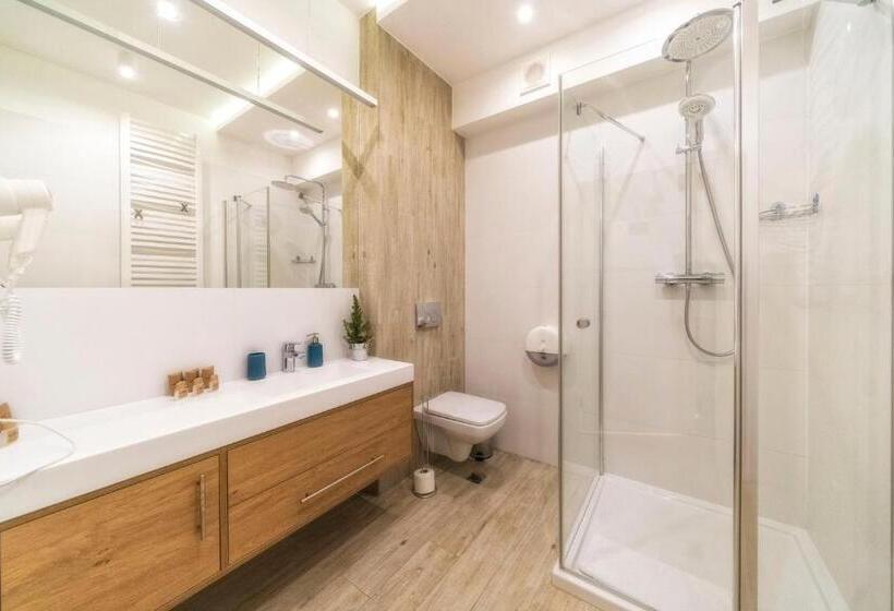 Апартаменты 2 Спальни с Бассейном, Aparthotel Giewont