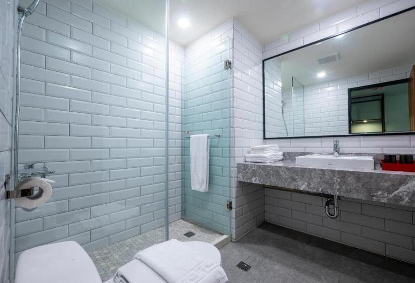 اتاق سوپریور چهار تخته, Howard Resort Xitou
