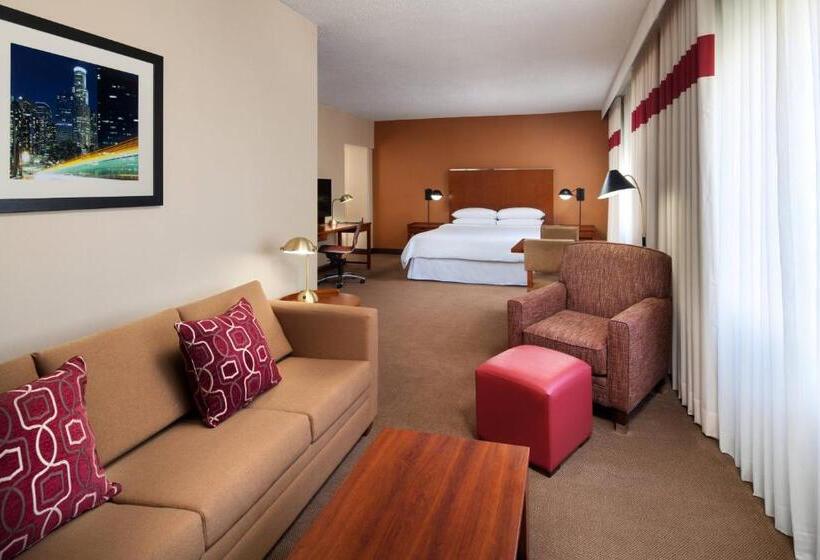 带大床的小型套房, Four Points By Sheraton Los Angeles International Airport
