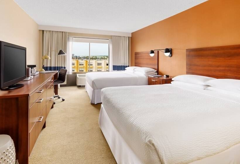 带2个双人床的标准工作室, Four Points By Sheraton Los Angeles International Airport