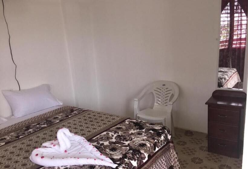 اتاق لوکس, Matus Guest House