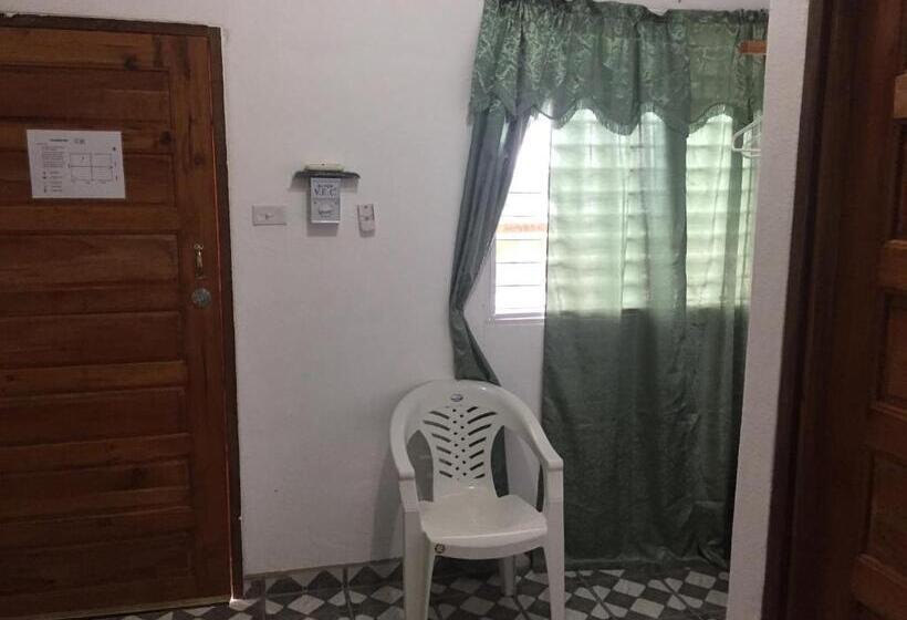 اتاق لوکس, Matus Guest House