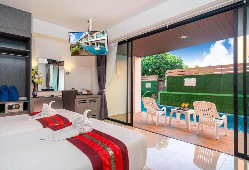اتاق استاندارد چهارنفره با بالکن, The Thames Pool Access Resort & Villa   Sha Extra Plus