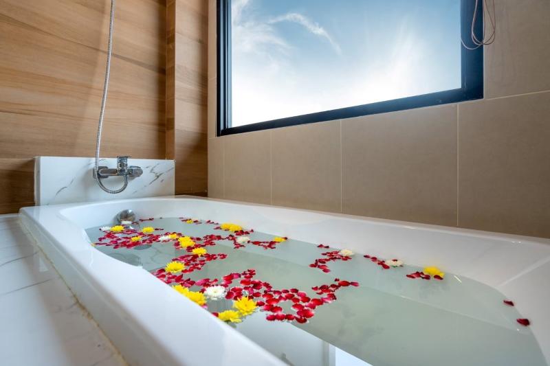 Habitació Deluxe Vista Piscina, The Thames Pool Access Resort & Villa   Sha Extra Plus
