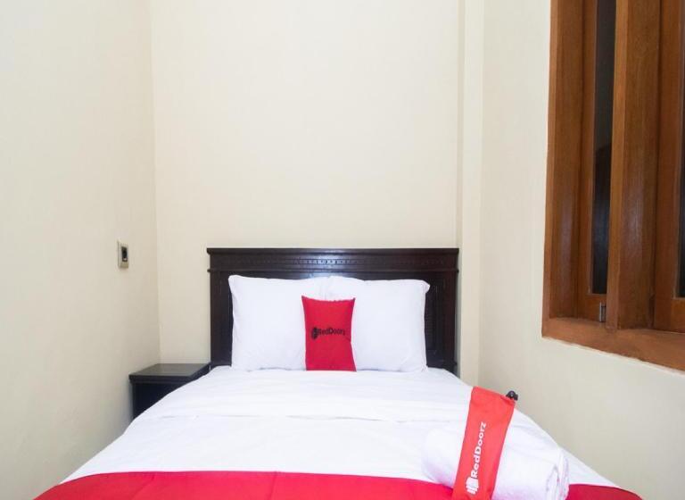 Номер Стандарт, Reddoorz Syariah Near Universitas 17 Agustus Banyuwangi