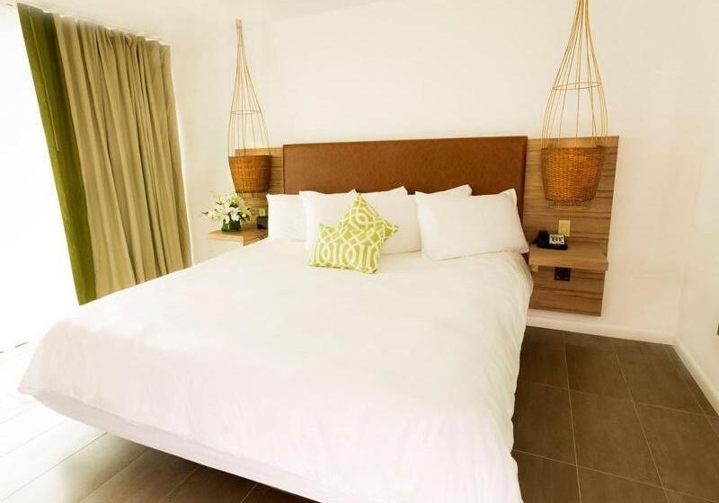 חדר סטנדרט עם מיטת קינג, Amara Cay Resort