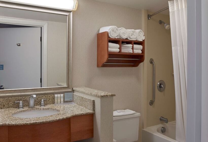 Номер Стандарт 2 Двуспальные Кровати, Hampton Inn Portland Airport