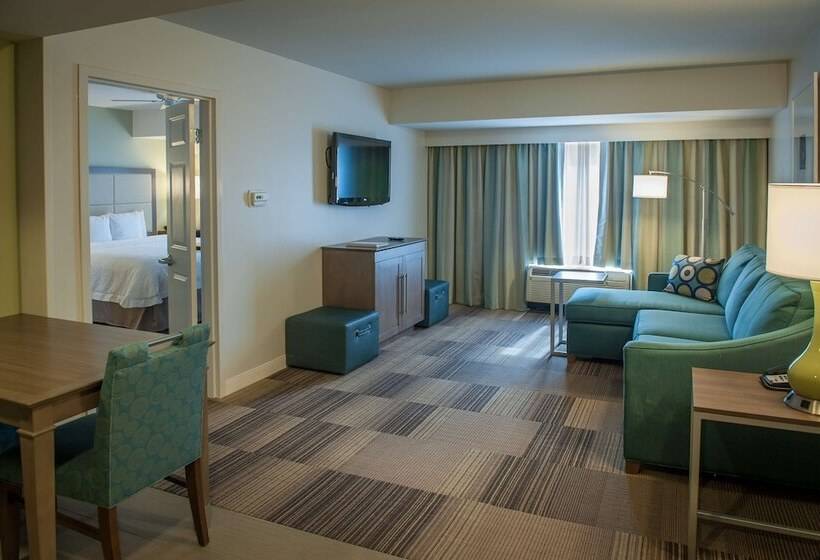 Люкс, Hampton Inn & Suites New Orleans Elmwood/clearview Pkway, La