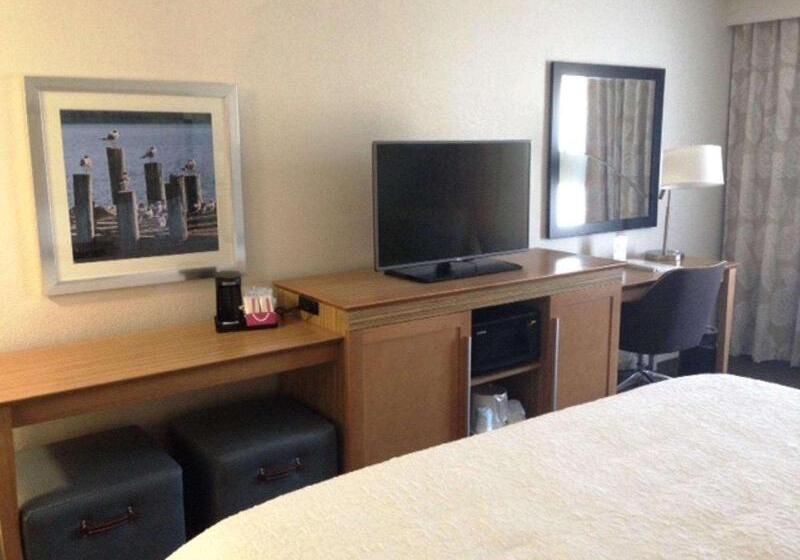 스탠다드 스튜디오 킹침대, Hampton Inn Tampa/rocky Pointairport