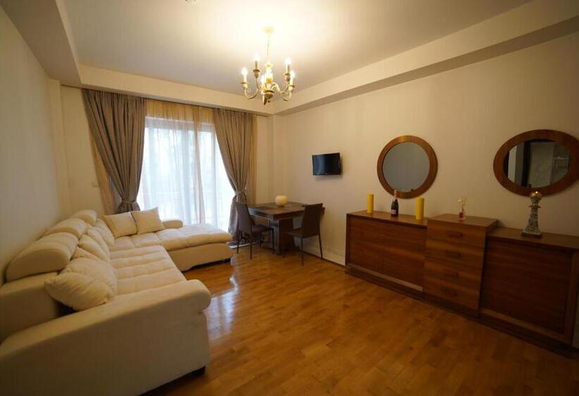 Люкс Вид на Бассейн, Corali Resort