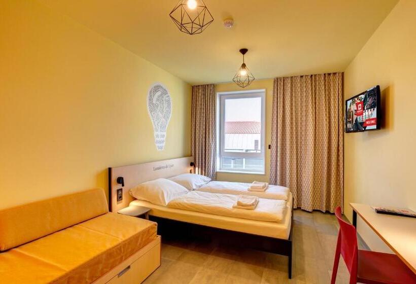 Номер Стандарт Трехместный, Meininger Hotel Lyon Centre Berthelot