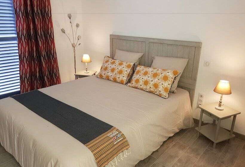 Номер Стандарт, La Villa 13&15