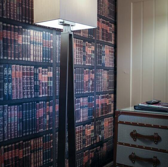 اتاق استاندارد سه نفره, The Kingsbury 7even 8ight